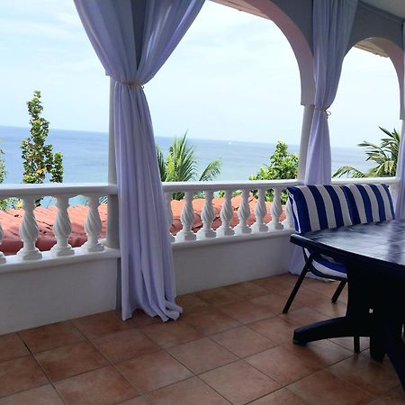 Caribbean Sea View Holiday Apartments Méro المظهر الخارجي الصورة
