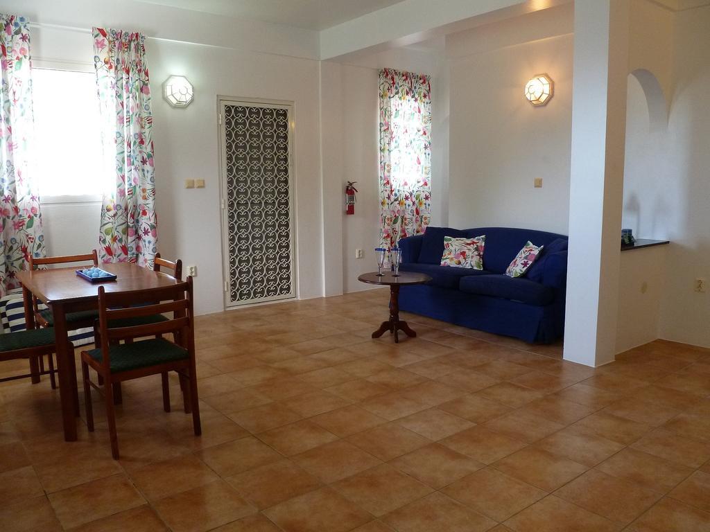 Caribbean Sea View Holiday Apartments Méro الغرفة الصورة