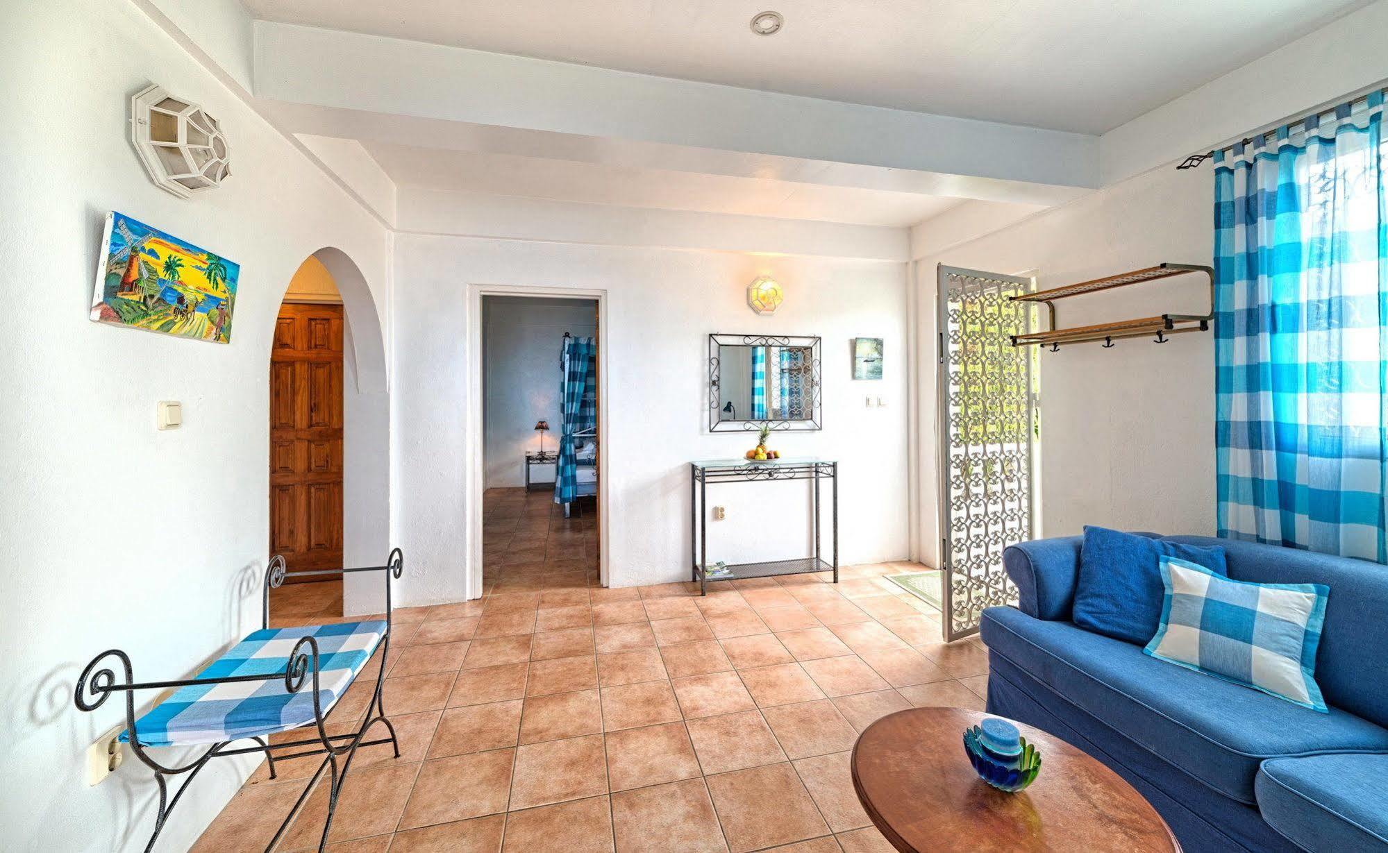 Caribbean Sea View Holiday Apartments Méro المظهر الخارجي الصورة
