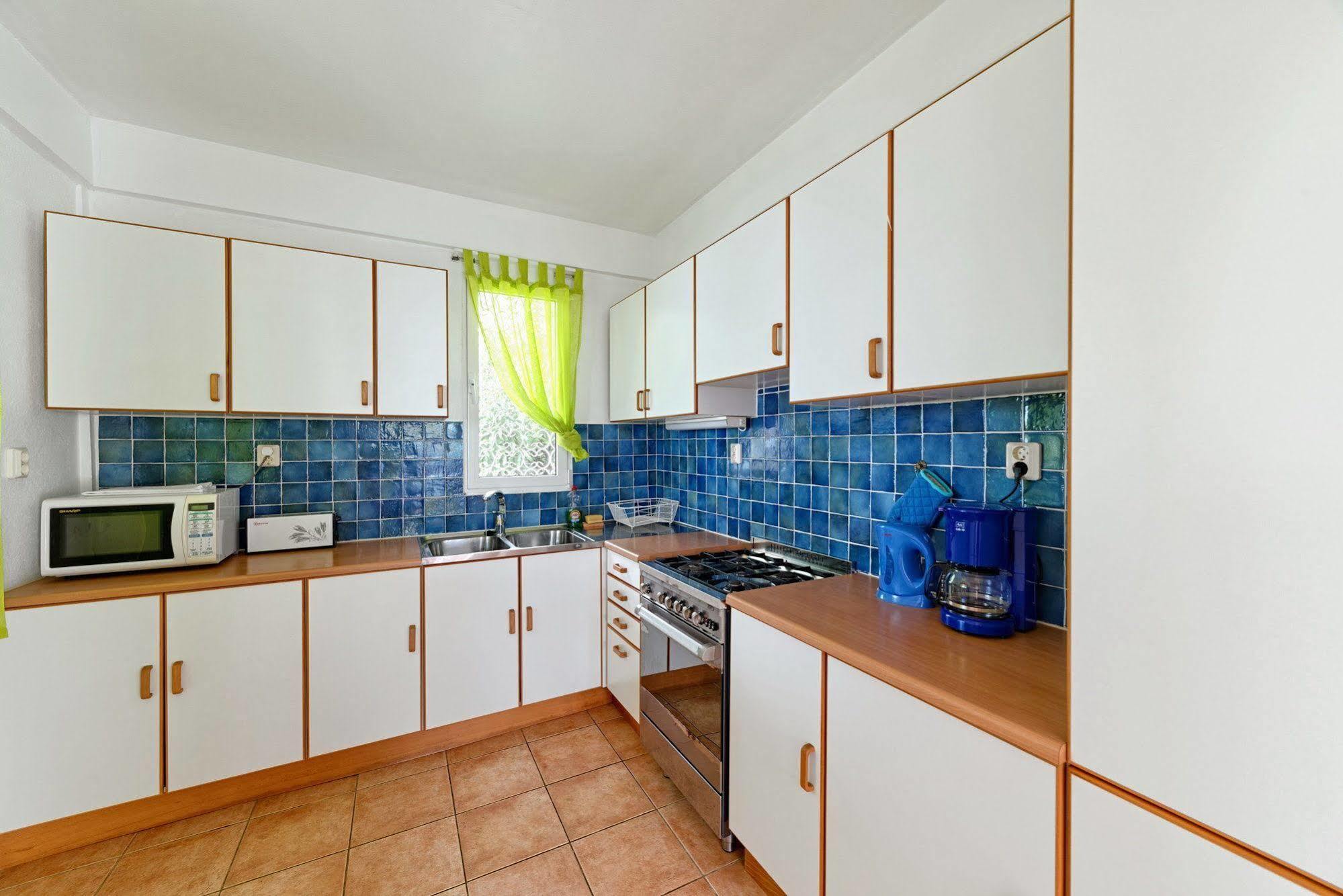 Caribbean Sea View Holiday Apartments Méro المظهر الخارجي الصورة