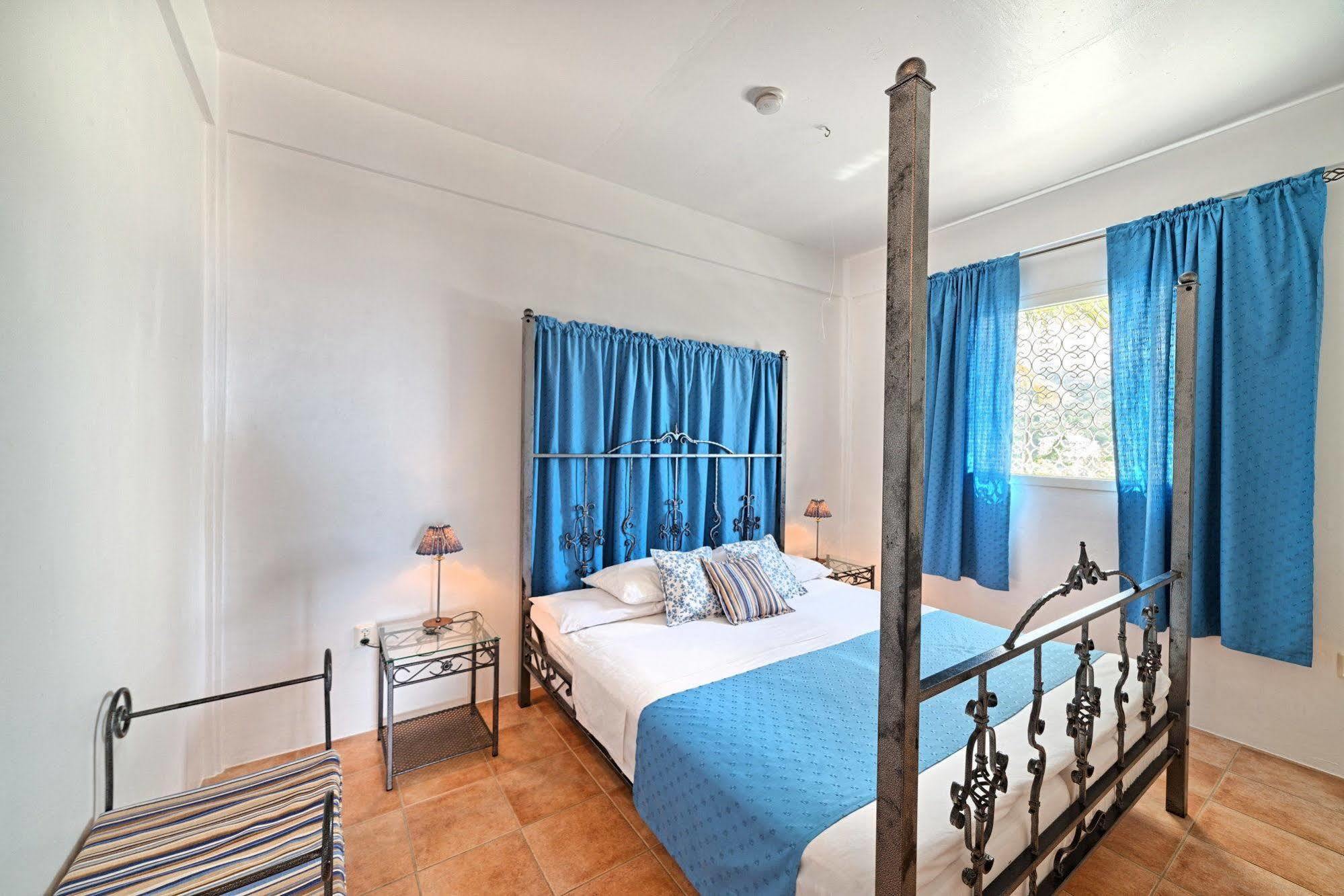 Caribbean Sea View Holiday Apartments Méro المظهر الخارجي الصورة